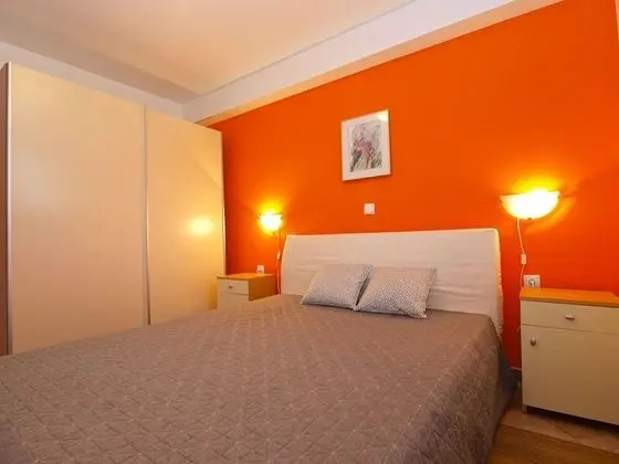 Apart Daire, 2 Yatak Odası (1420/13286)