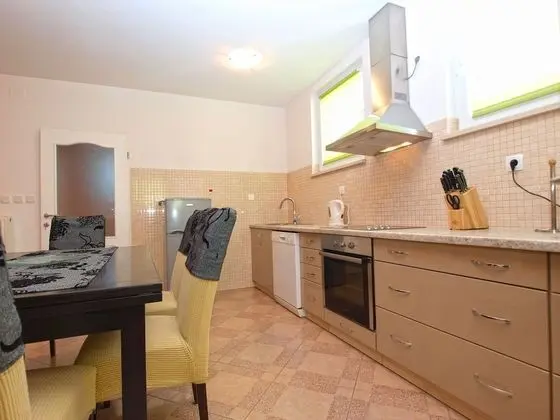 Apart Daire, 2 Yatak Odası (1420/13286)