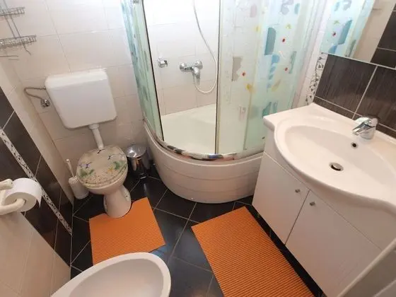 Apart Daire, 2 Yatak Odası (1420/13286)