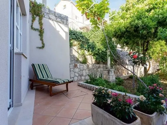 Apart Daire (One bedroom apartment with terrace an)