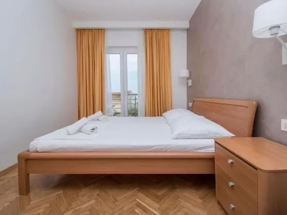 Apart Daire (One Bedroom Apartment with Balcony an)