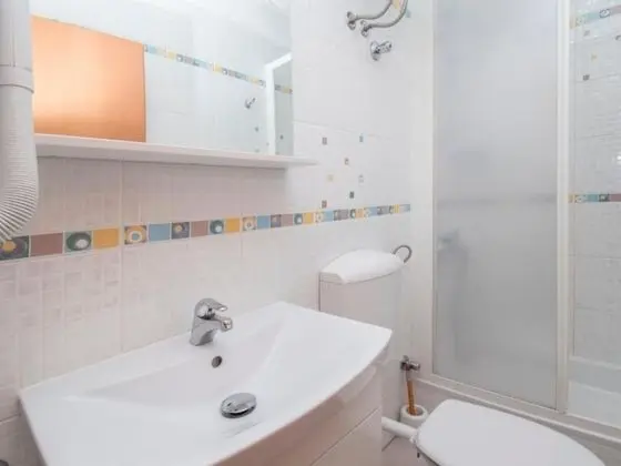 Apart Daire (One Bedroom Apartment with Balcony an)