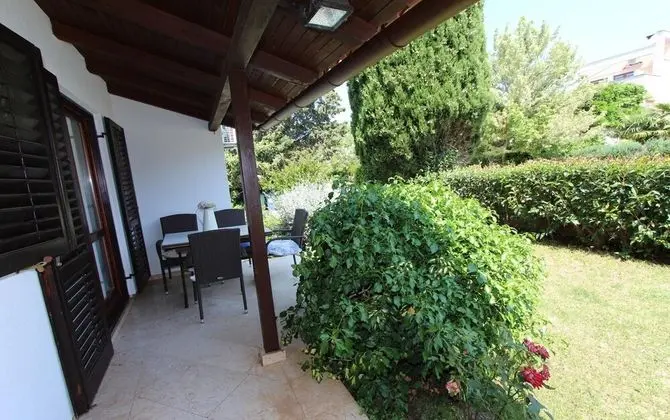 Comfort Apart Daire, 2 Yatak Odası (Ground Floor)