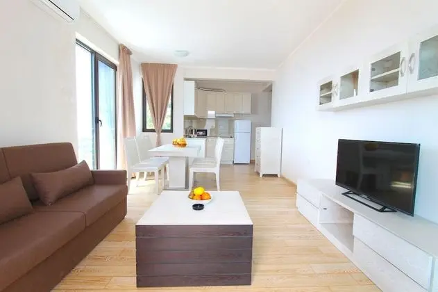 Classic Apart Daire, 2 Yatak Odası, Balkon, Deniz Manzaralı