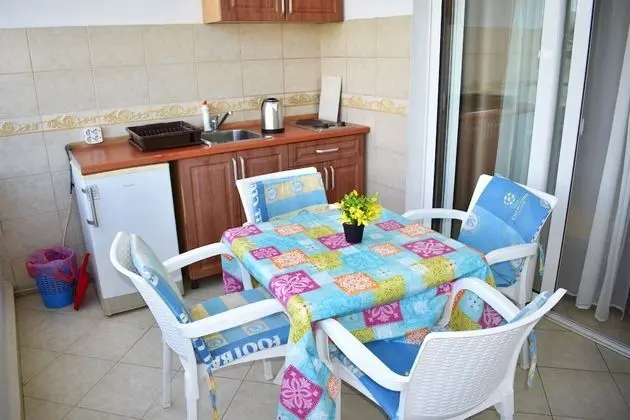 Apart Daire, Göl Manzaralı