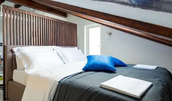 Superior Stüdyo, Balkon