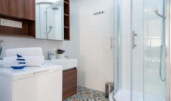 Superior Stüdyo, Balkon