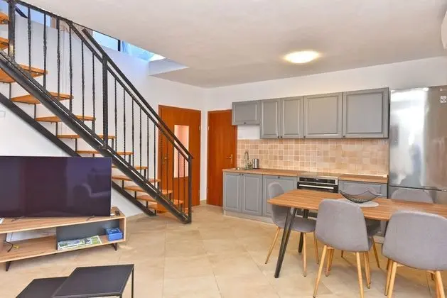 Apart Daire, 3 Yatak Odası (928/2193)