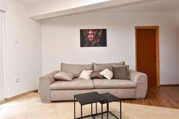 Apart Daire, 3 Yatak Odası (928/2193)