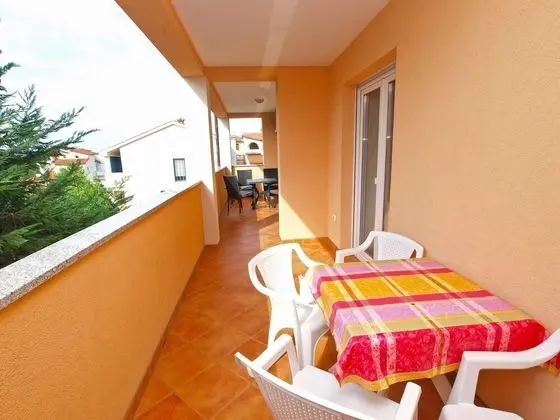 Apart Daire, 3 Yatak Odası (928/2193)