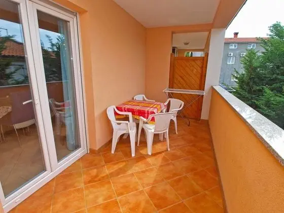 Apart Daire, 3 Yatak Odası (928/2193)