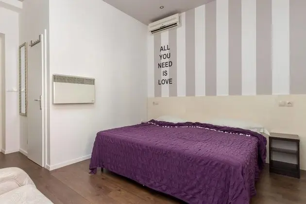 Tek Büyük Yataklı Oda