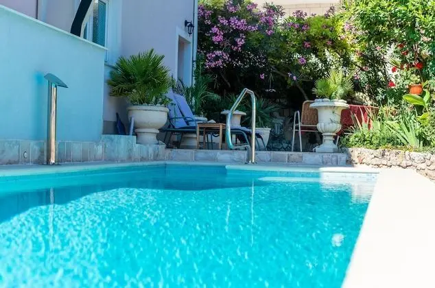 Comfort Studio, Shared Swimming Pool