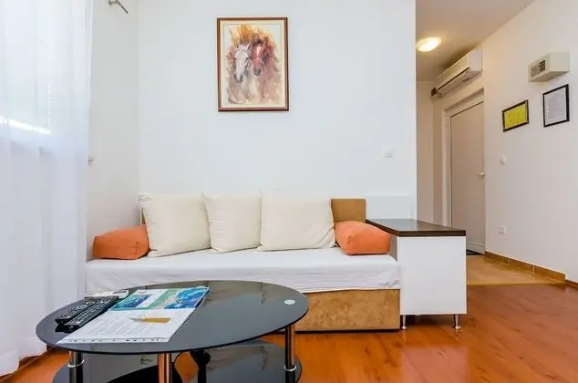 Comfort Studio, Shared Swimming Pool