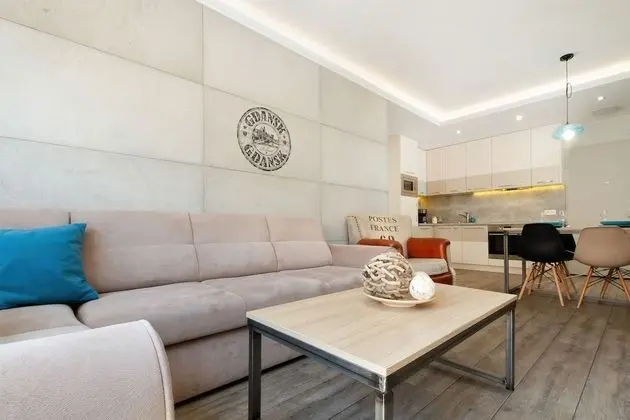 Apart Daire, 2 Yatak Odası, Balkon, Nehir Manzaralı