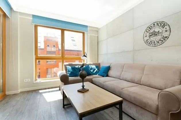 Apart Daire, 2 Yatak Odası, Balkon, Nehir Manzaralı