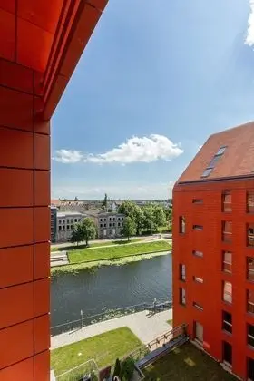Apart Daire, 2 Yatak Odası, Balkon, Nehir Manzaralı