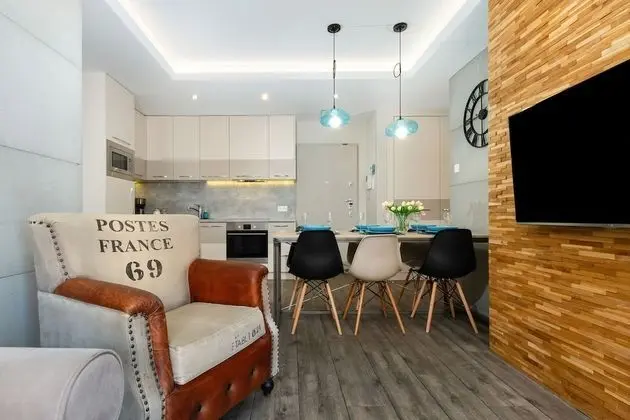Apart Daire, 2 Yatak Odası, Balkon, Nehir Manzaralı