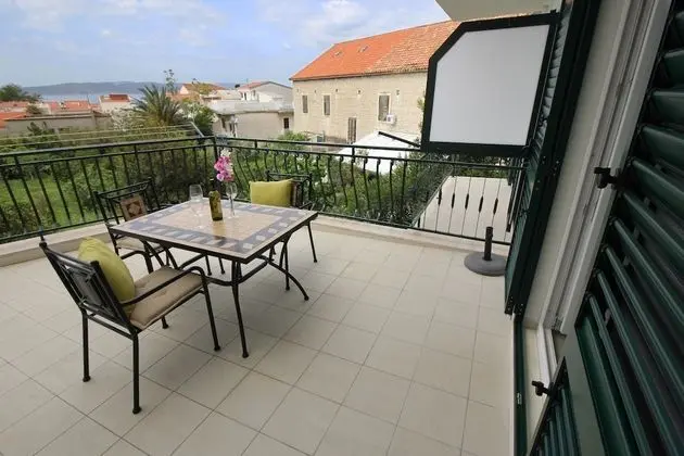 Apart Daire, Teras