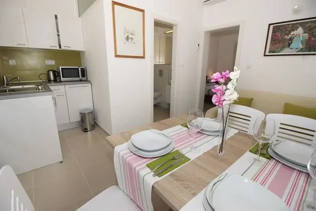 Apart Daire, Teras, Deniz Manzaralı