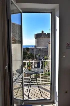 Tek Büyük Yataklı Oda, Balkon, Deniz Manzaralı