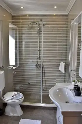 Tek Büyük Yataklı Oda, Balkon, Deniz Manzaralı