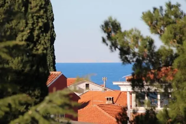 Tek Büyük Yataklı Oda, Balkon, Deniz Manzaralı