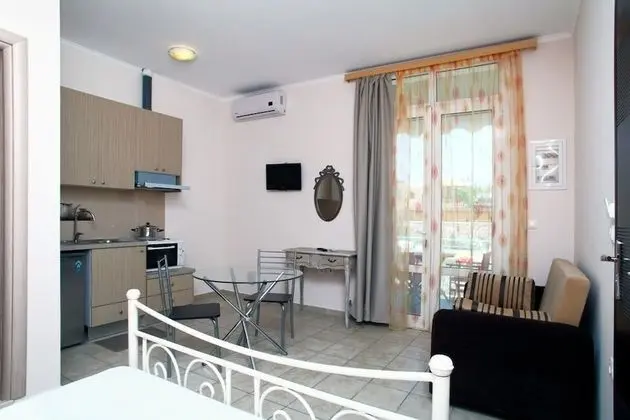 Stüdyo (For 3)