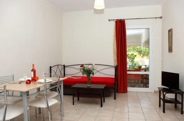 Stüdyo (for 4)