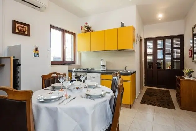 Apart Daire, Zemin Kat