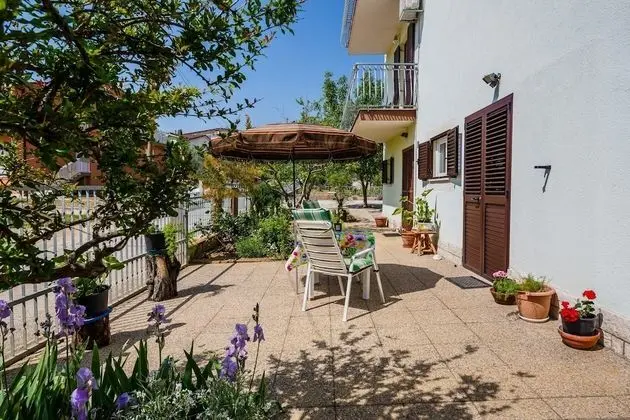 Apart Daire, Zemin Kat