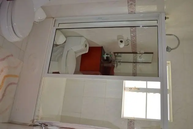 One Bedroom Apartment