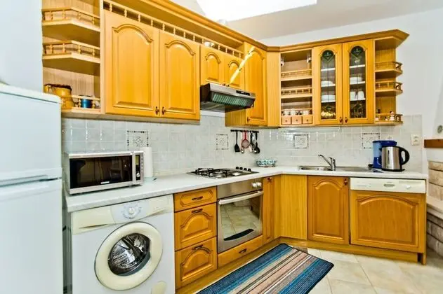 Comfort Apart Daire, 2 Yatak Odası, Avlu Manzaralı (3)