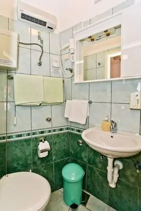 Comfort Apart Daire, 2 Yatak Odası, Avlu Manzaralı (3)