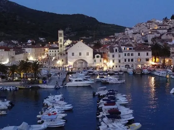 Comfort Apart Daire, 2 Yatak Odası, Avlu Manzaralı (3)