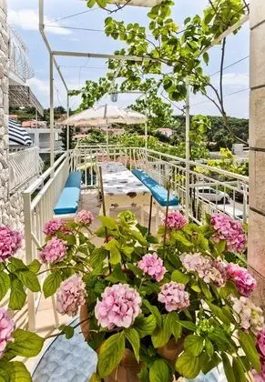 Comfort Apart Daire, 2 Yatak Odası, Avlu Manzaralı (3)