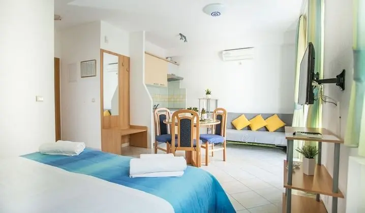 Stüdyo, Balkon, Bahçe Manzaralı