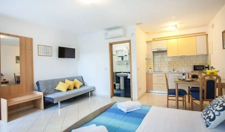 Stüdyo, Teras, Zemin Kat