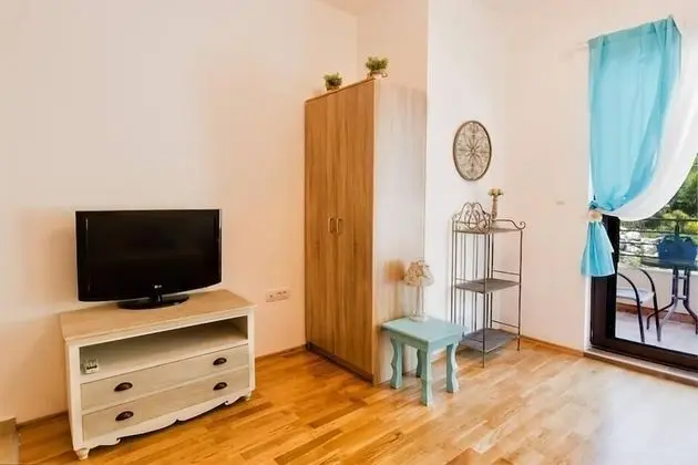 Standard Stüdyo (Blue Breeze)