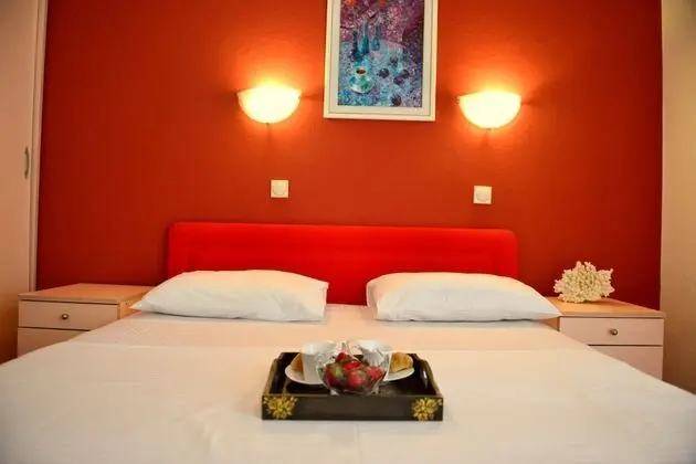 Comfort Tek Büyük Yataklı Oda