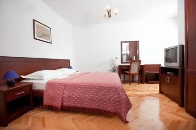 Stüdyo, Balkon, Kısmi Deniz Manzaralı