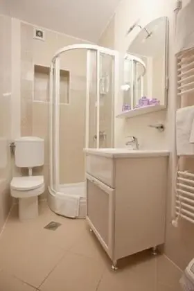 Stüdyo, Balkon, Kısmi Deniz Manzaralı