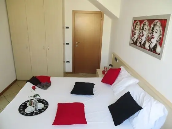 Apart Daire, 1 Yatak Odası, Balkon, Bahçe Manzaralı