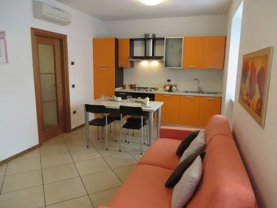 Apart Daire, 1 Yatak Odası, Balkon, Bahçe Manzaralı