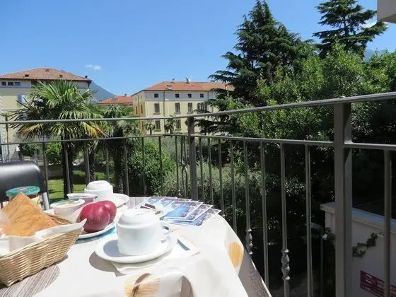 Apart Daire, 1 Yatak Odası, Balkon, Bahçe Manzaralı