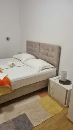 Apart Daire (Two Bedroom Apartment with Balcony)