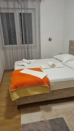 Apart Daire (Two Bedroom Apartment with Balcony)