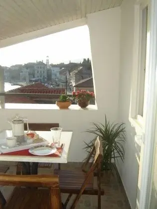 Apart Daire, 1 Çift Kişilik Yatak ve Çekyat