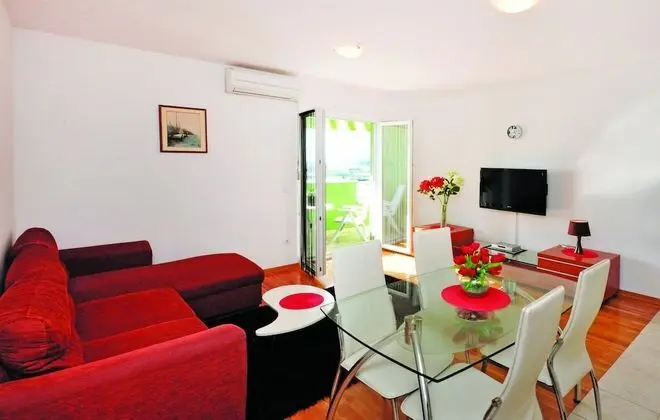 Superior Apart Daire, 2 Yatak Odası, Balkon, Deniz Manzaralı