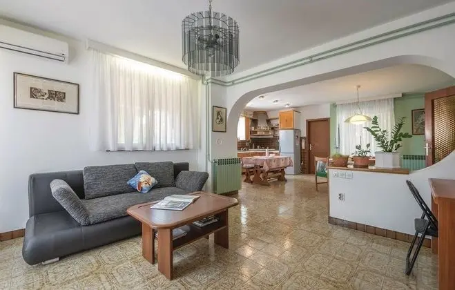 Apart Daire, 2 Yatak Odası (1495/14372)